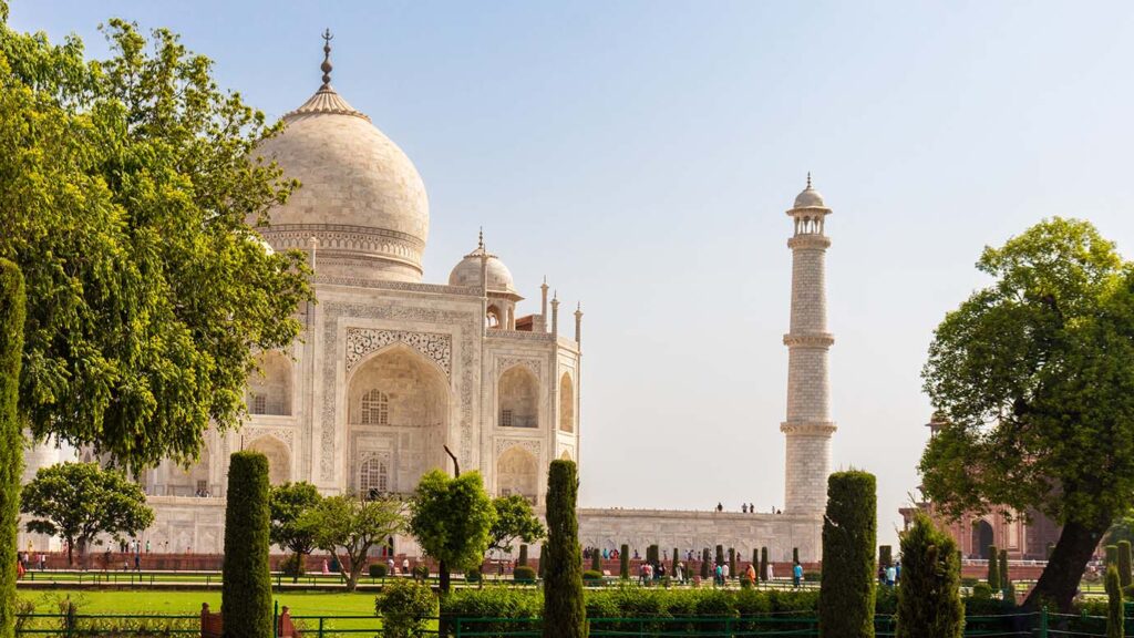 An image of Taj Mahal.